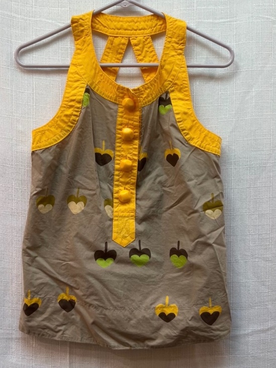 Marc By Marc Jacobs Tops - Marc by Marc Jacobs Women's Tank top. Gray/Yellow Acorn Hearts. Button-Up. Size6